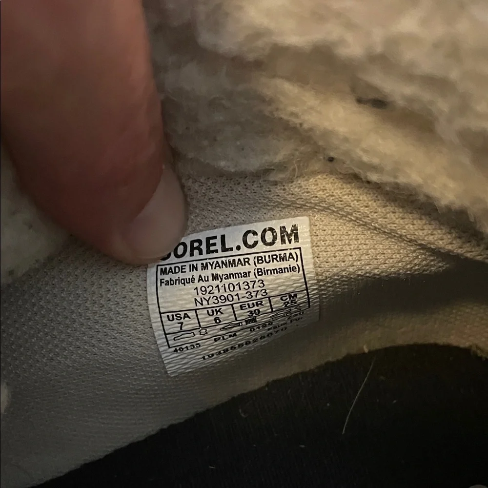 Sorel Out N About Conquest Tan and Gray Winter‎ Boots